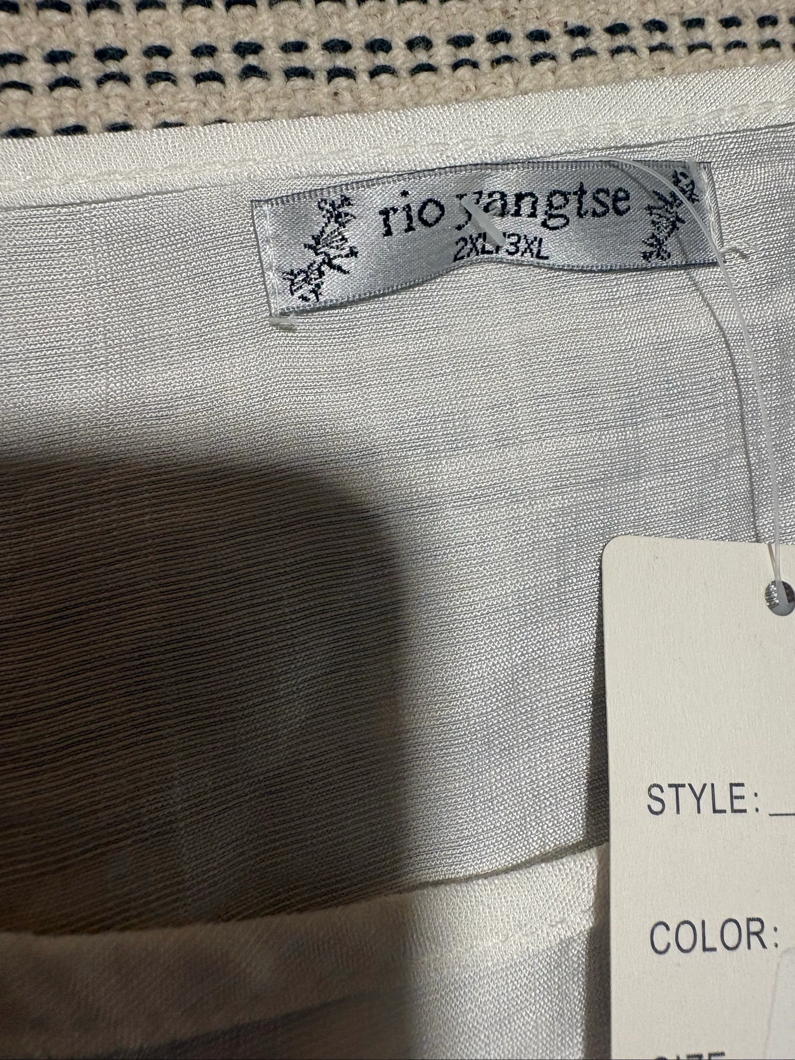 Oversized blouse met geborduurde margrieten, wit, maat xl 2xl 3xl, nieuw, Rio Yangtze, brodée marguerite – photo 3